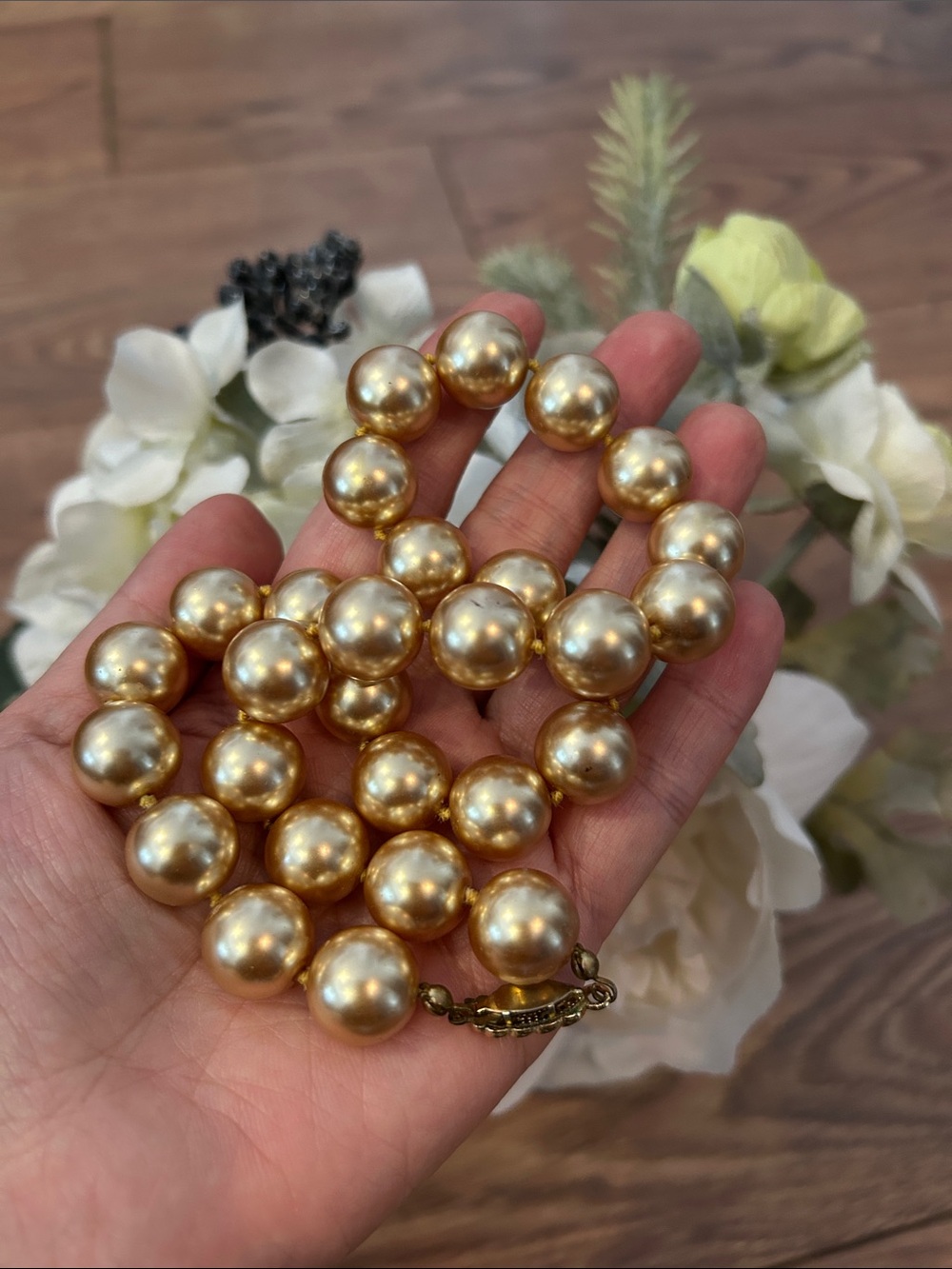 Classic Gold Pearl Bead Necklace - Women Jewelry